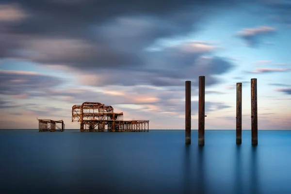 Surrealistisk Havsutsikt Brighton West Pier Gryningen Royaltyfria Stockfoton