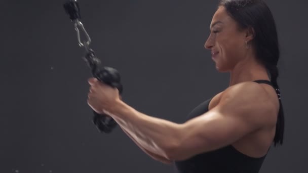 Musculoso Entrenamiento Culturistas Femeninos Gimnasio Concepto Deporte Salud — Vídeos de Stock