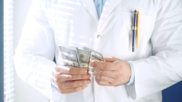Médico Contando Dinheiro Consultório Médico Prescrição Farmácia Consultório Médico Conceito — Vídeo de Stock