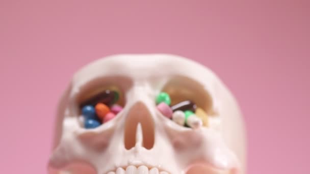 Syringe Skull Pink Background Pharmacy Medicine Health Care Concept — Vídeo de Stock