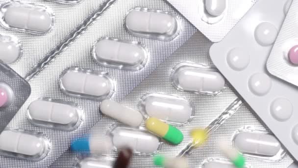 Comprimidos Coloridos Pílulas Caindo Conceito Farmácia Assistência Saúde — Vídeo de Stock