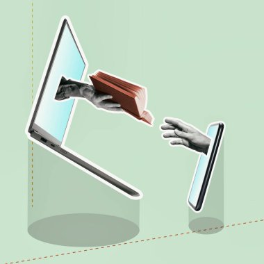 Online eğitim kavramı. Dizüstü bilgisayarlı soyut kolaj, akıllı telefon ve açık kitaplı insan eli.