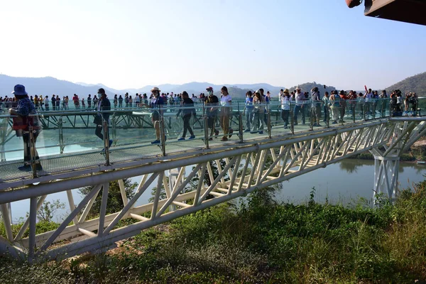 Loei Thailand January 2022 Tourists Chiang Khan Skywalk New Landmark — стоковое фото