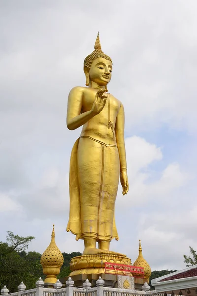 Bouddha Géant Doré Nommé Phra Phuttha Mongkhon Maharat Construit 1999 — Photo