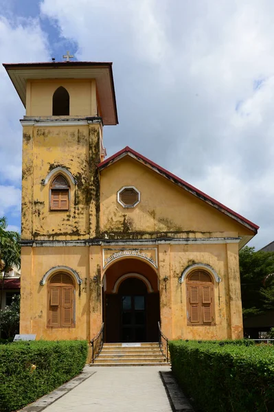 Iglesia Trang Fue Construida 1915 Iglesia Tiene Campanario Persianas Madera — Foto de Stock