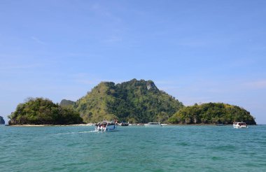 KRABI, THAILAND - 24 Mart 2022: Thale Waek (Ayrı Deniz), Krabi Eyaleti, Tayland