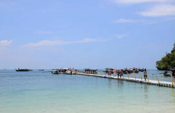 Krabi Thailand Maret 2022 Terapung Sepanjang Pantai Tempat Untuk Wisatawan — Stok Foto