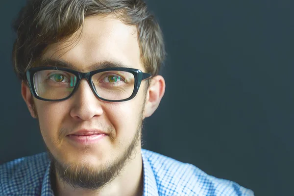 Hombre en gafas. — Foto de Stock