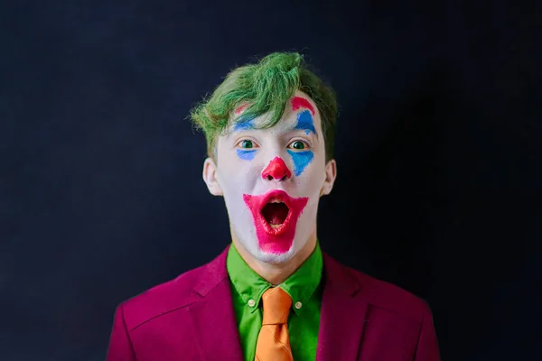 Man in clown make-up — Stockfoto