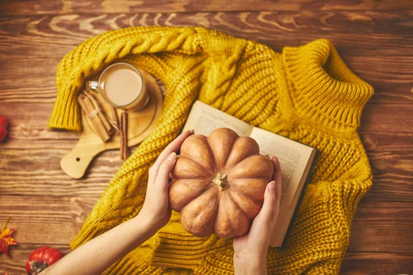 Delicioso café de outono. — Fotografia de Stock