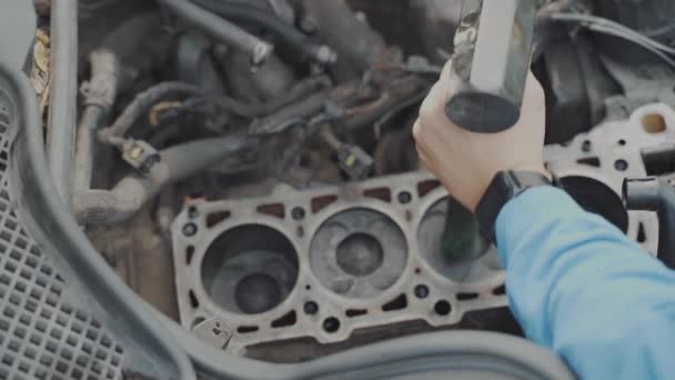 Piston du moteur diesel se déplaçant à l'intérieur du cylindre — Video