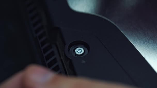 Reparador Selecciona Una Llave Torx Adecuada Para Que Perno Desenrosque — Vídeo de stock