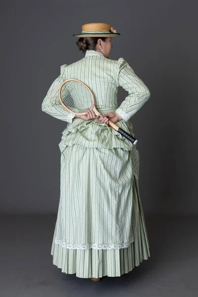 Eine Viktorianische Frau Tennis Ensemble — Stockfoto