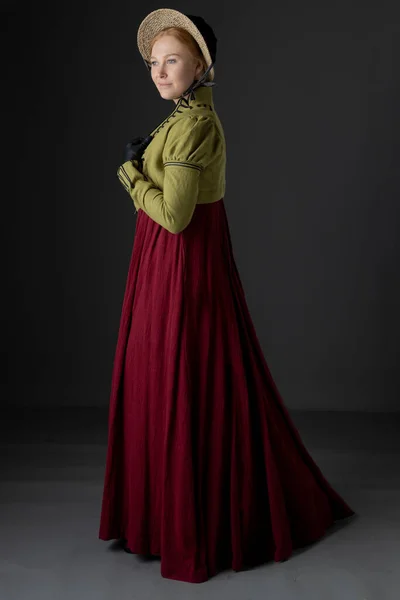 Regency Woman Wearing Red Linen Dress Green Braided Spencer Bonnet — Stock Photo, Image