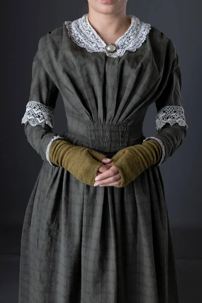 Victorian Woman Wearing Dark Green Checked Bodice Blouse Lace Collar — 스톡 사진