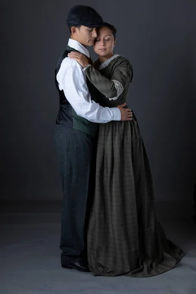 Romantic Working Class Victorian Couple Together Grey Studio Backdrop — Stock fotografie