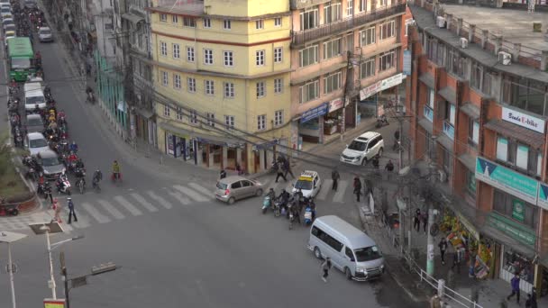 Aralık 2021 Katmandu Nepal Yayalar Trafik Polisi Nepal Katmandu Şehrinde — Stok video
