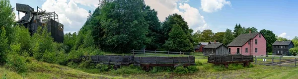 Historic Coal Breaker Wooden Rail Cars Historic Village Background — стоковое фото