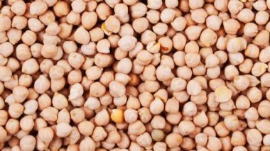 Çiğ bezelye yığını hareketi. Yukarıdan görüntüle.