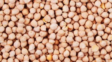 Çiğ bezelye yığını hareketi. Yukarıdan görüntüle.