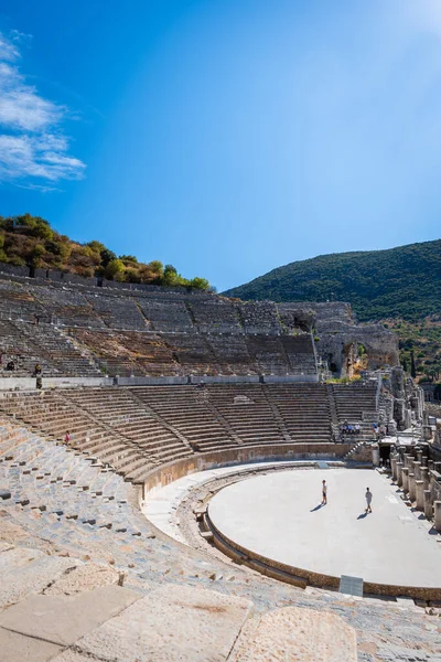 古代都市エペソのエフェソス古代の劇場の風景ビュー トルコ エフェソス エフェス はユネスコの世界遺産に登録されている — ストック写真