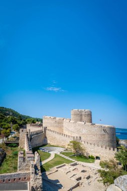 Kilitbahir Şatosu (Kilitbahir Kalesi), Çanakkale 'nin batısında, Anakkale şehrinin karşısında bir kale. 1463 'teki şato..