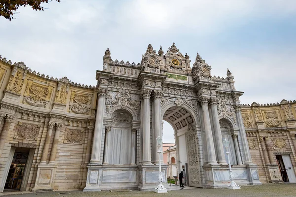 Palácio Dolmabache Portão Entrada Principal Istambul Turquia Dolmabache Serviu Como — Fotografia de Stock