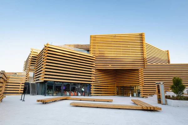 Eskisehir, Türkiye - Ekim 2021: Eskisehir, Türkiye 'deki Odunpazari Modern Sanat Müzesi. Müzede modern ve çağdaş sanatlar sergilenmektedir.