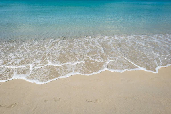 Playa Aguas Claras Con Arena Blanca Dorada Cielo Azul Zona — Foto de Stock