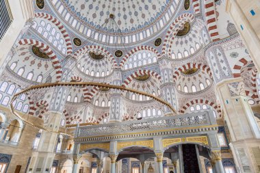 Sabanc Merkez Camii (English: Sabanc Central Mosque) in Adana, Turkey. The mosque is the second largest mosque in Turkey and the landmark in the city of Adana