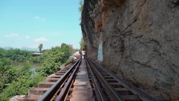 Cliff Death Railway Din Kanchanaburi Thailanda — Videoclip de stoc