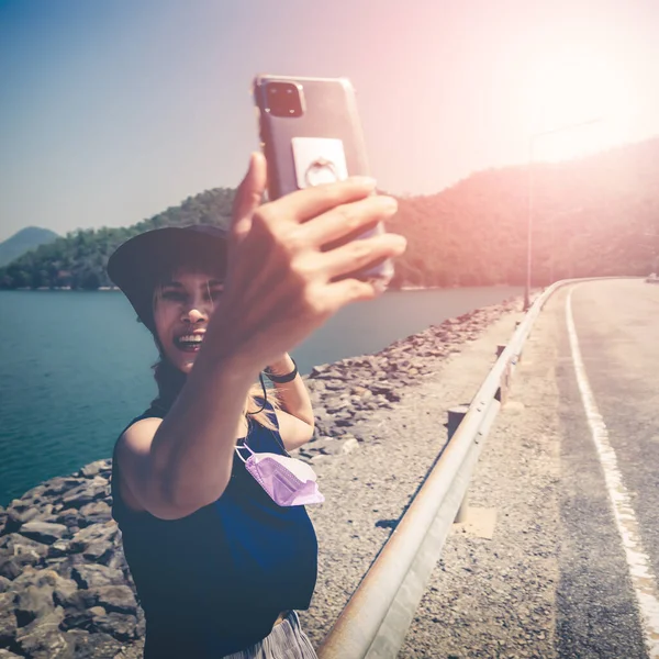 Asian Woman Summer Dresses Taking Selfie Using Mobile Phone Beautiful — Photo