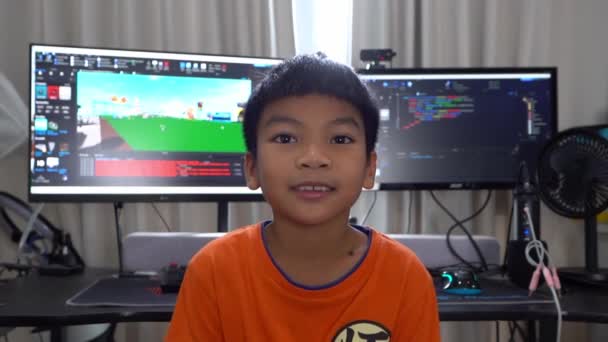 Kid Computer Programming Game Developing Background Technology Coding Concept — ストック動画