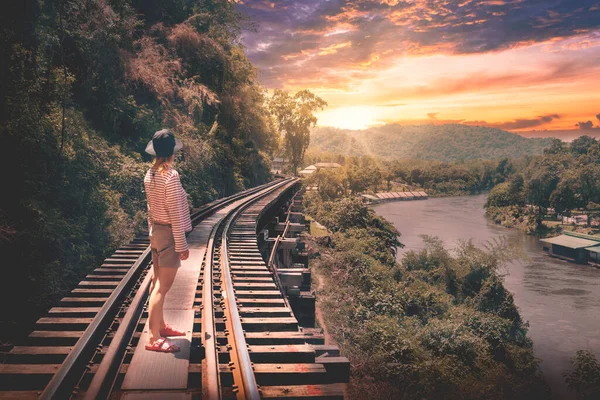 Woman Standing Historical Death Railway World War River Kwai Kanachanaburi — Zdjęcie stockowe