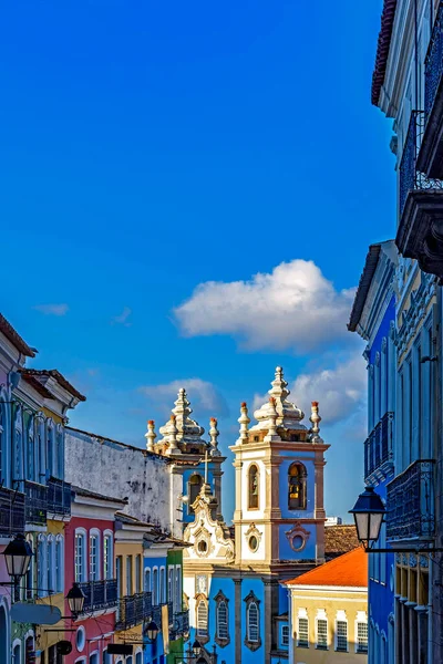 Casas Coloridas Fachadas Torres Históricas Igreja Estilo Barroco Colonial Com — Fotografia de Stock