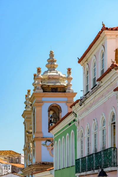 Maisons Colorées Façades Avec Balcon Tours Église Historiques Dans Célèbre — Photo