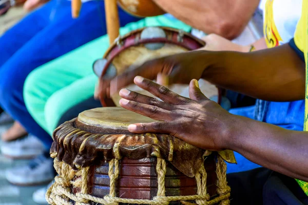 Instrumento Percusión Llamado Atabaque Que Toca Presentación Tradicional Capoeira Afro —  Fotos de Stock