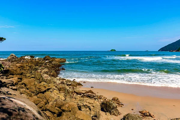 Paradisiacal Rocky Beach Clean Calm Waters Bertioga Coastal State Sao — Stock Fotó