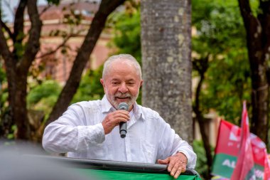 Eski Cumhurbaşkanı Lula, Ekim 2022 'de Minas Gerais eyaletinin Belo Horizonte kentinde yeniden cumhurbaşkanı seçilme kampanyası sırasında