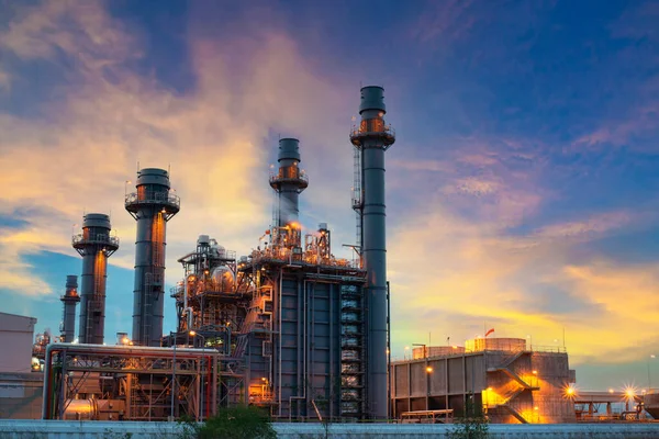 Petrol Rafinerisi Kimya Fabrikası Elektrik Santrali Gün Batımında Birçok Depolama Stok Resim