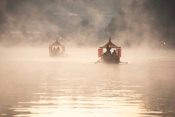 Ban Rak Thai Köyü Mae Hong Son Tayland Dağlarla Çevrilidir Stok Resim