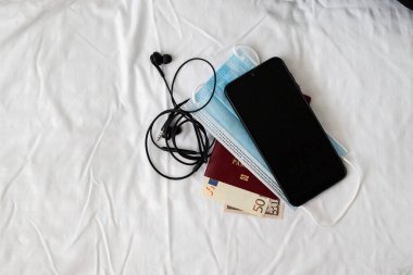 Göç. Seyahate hazırlanmak, tatile çıkmak, mola, dinlenmek. İş gezisi.