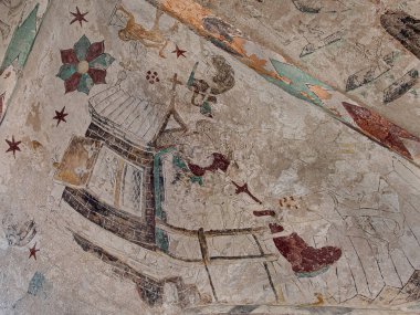 Cennete giden merdivenlerin sonundaki Aziz Peter 15 Eylül 2021 'de İsveç' in Bollerup kilisesinde bir ortaçağ frsco 'su kapıyı açar.