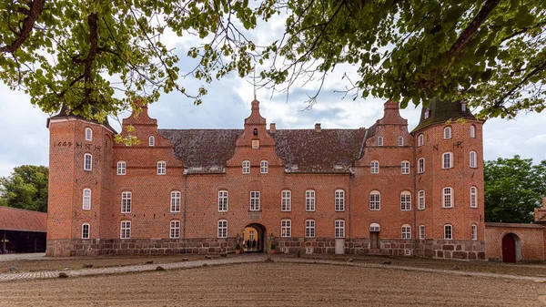 Château Holsteinborg Cour Sous Les Branches Hêtre Vert Zélande Danemark — Photo