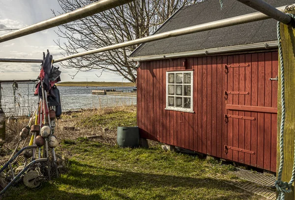 29 Mart 2022 'de Danimarka' nın Jyllinge kentinde balıkçı kulübesi.