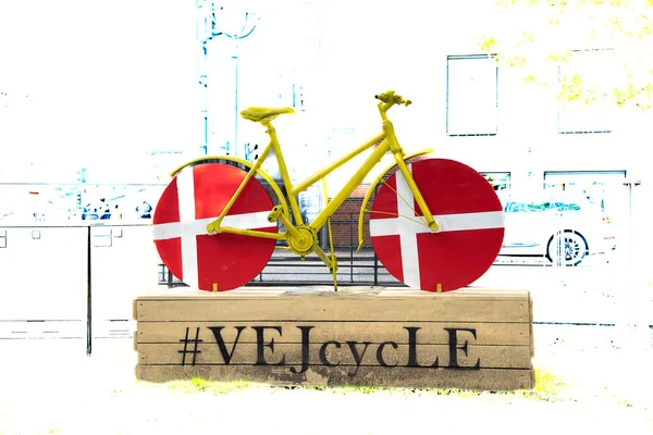 Bicicleta Com Rodas Vermelhas Brancas Marcando Competição Tour France Vejle Fotos De Bancos De Imagens