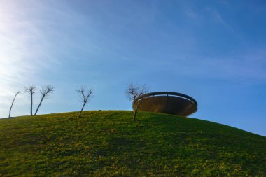 Sonsuz ateş için kase. Hillside Anıtı.