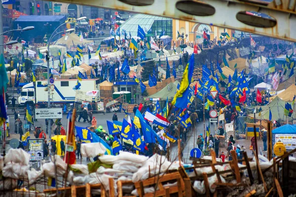 2013年 平成25年 12月21日 ウクライナ キエフで抗議 尊厳の革命 ユーロマイダン — ストック写真