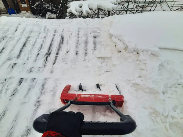 Man Cleans Snow Roof — Stock Photo, Image