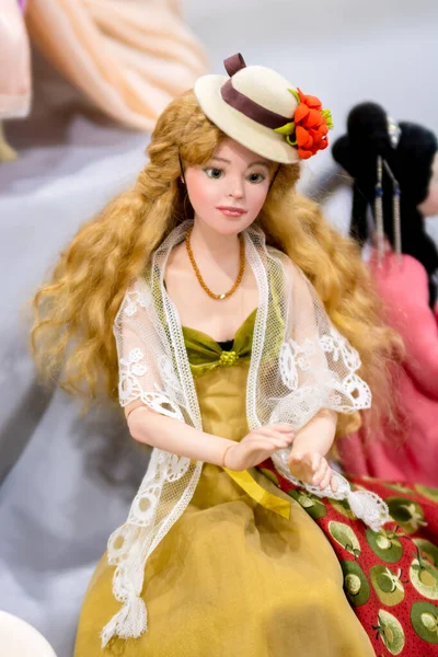 Киев Украина Сентября 2020 Года Кукла Выглядит Настоящая Рыжая Девушка — стоковое фото